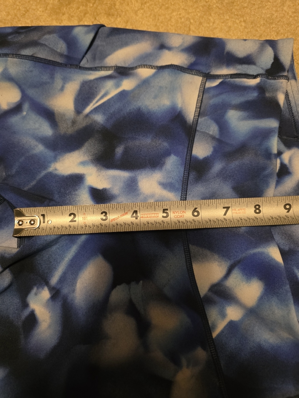 lululemon navy and white abstract print leggings (size 8) - Picture 6 of 7